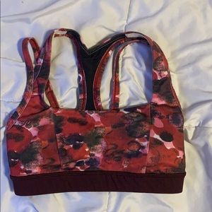size 4 lulu sports bra